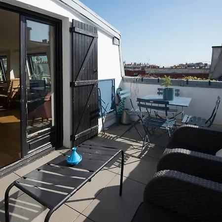 Daire Design Apt With Terrace In The Marais Paris